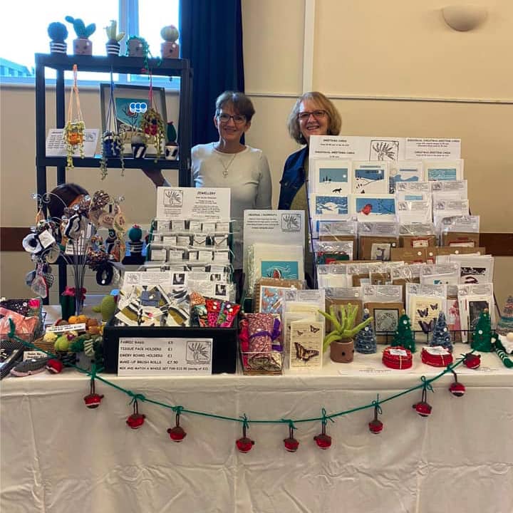 Picture of Janet and Pauline at a craft market.